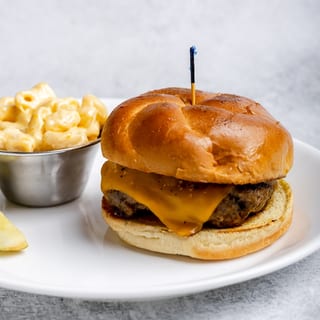 Classic Cheeseburger